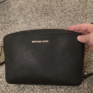 Michael Kors Elegant Black Crossbody Bag